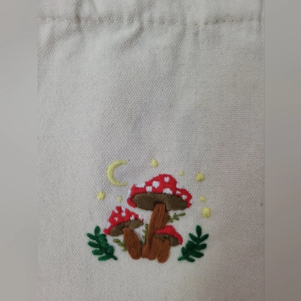 Hand Embroidered Mushroom Cream Tote Bag - Picture 2 of 3